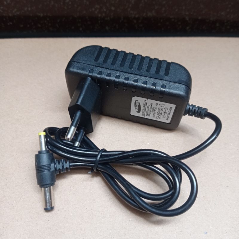 Jual Adaptor STB/Adaptor set top box 9V 2A jack Tbisa buat smua STB ...