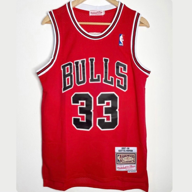 Jual JERSEY BASKET NBA CLASSIC HWC CHICAGO BULLS 33 SCOTTIE PIPPEN