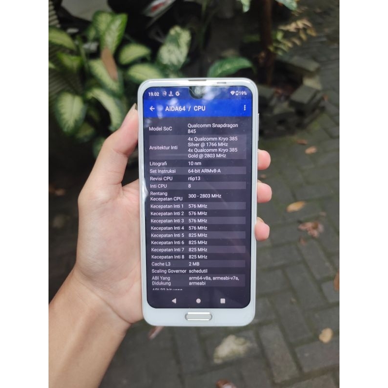 Jual Smarphone Sharp r2 ram 4gb/64gb snapdragon 845 all gsm stok ...