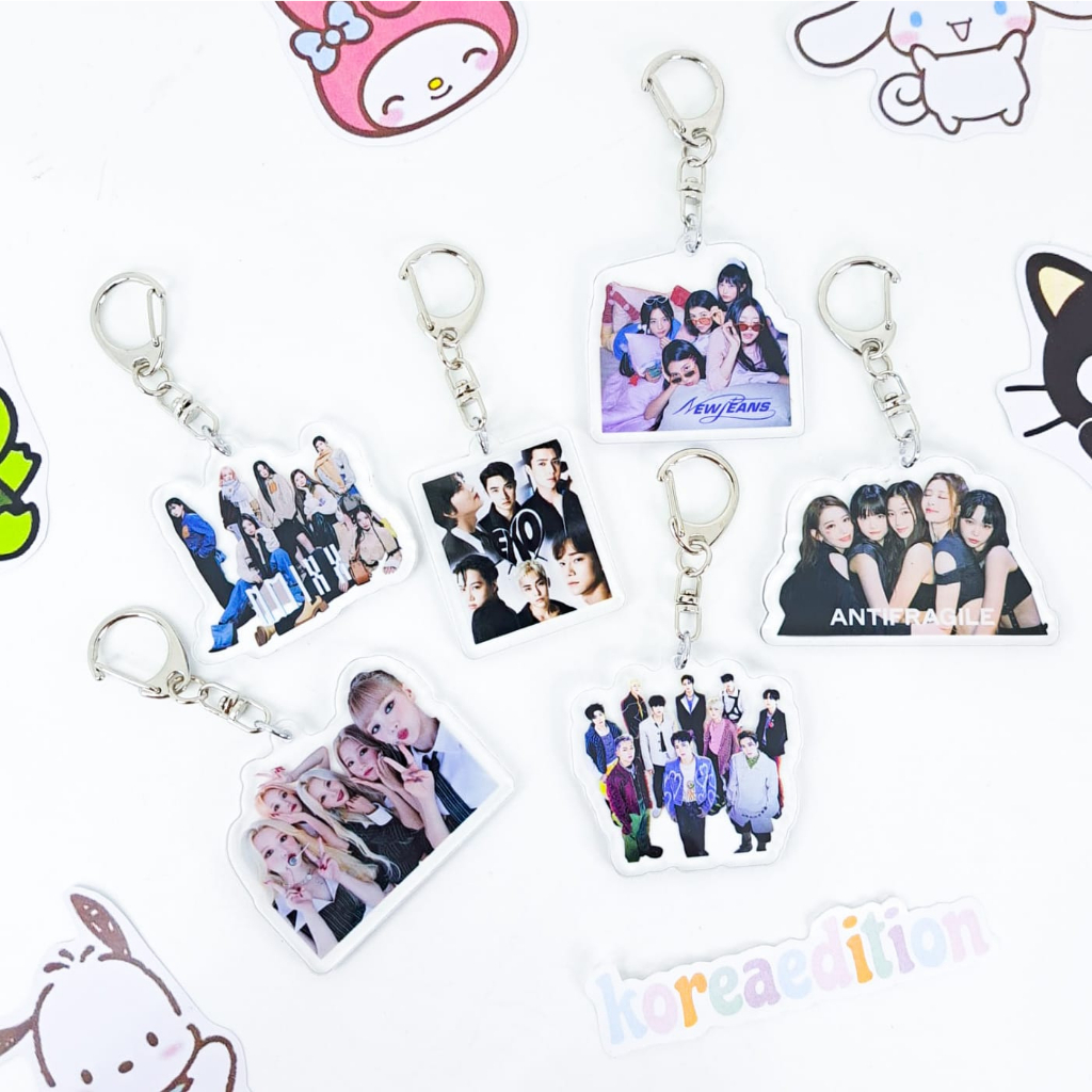 Jual Gantungan Kunci Keyring Keychain Akrilik Kpop Nmixx EXO NewJeans Le  Sserafim Treasure | Shopee Indonesia