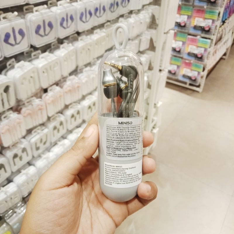 MINISO EARPHONES WITH CAPSULE SHAPED CASE MODEL 8431 HEADSET