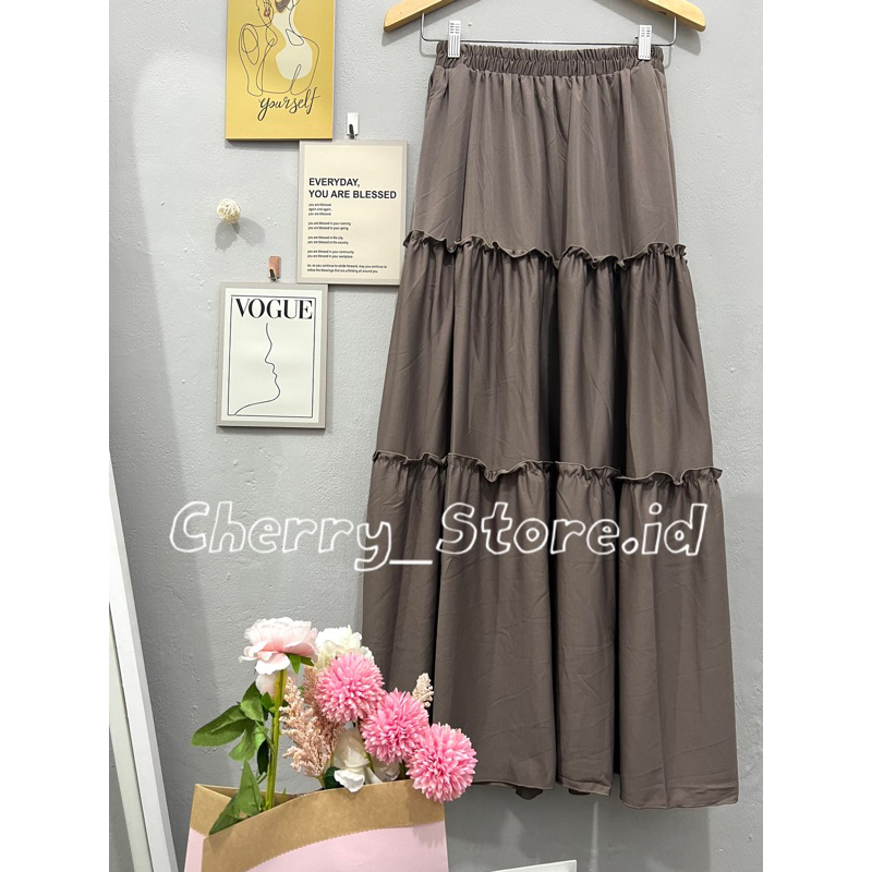 Jual Cherry_ Ruffle Skirt 3 susun / rok panjang wanita / skirt korean ...