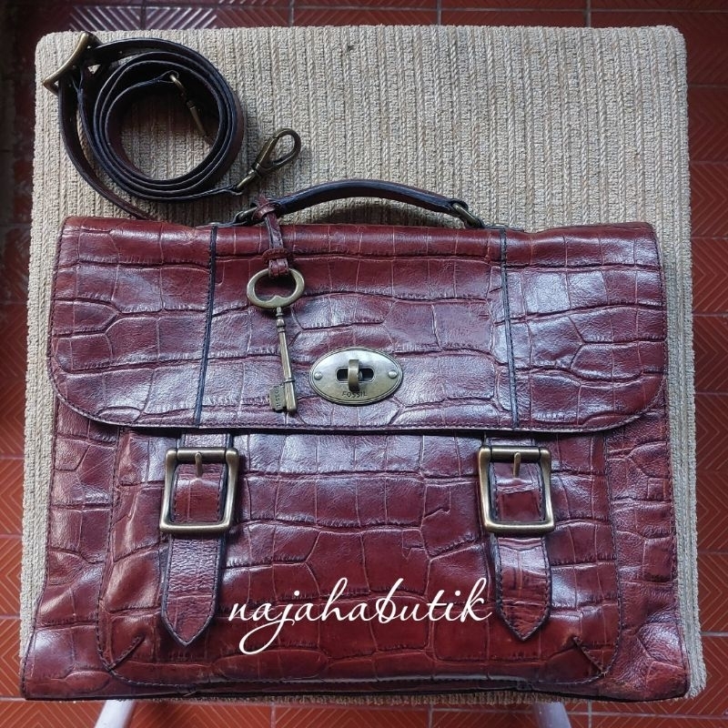 Fossil croco bag deals