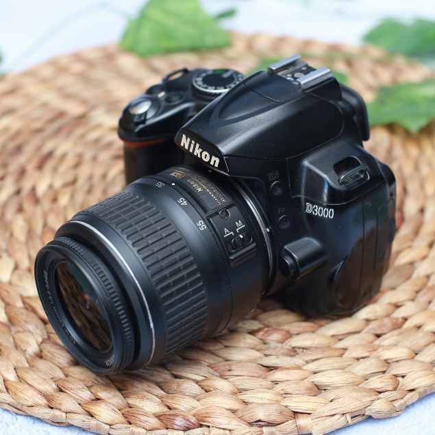 Jual Nikon D3000 Lensa Kit 18-55m Kamera DSLR Original - VG | Shopee ...