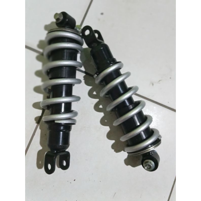 Jual shock belakang R15 v3 ori masih ok rebon aman | Shopee Indonesia