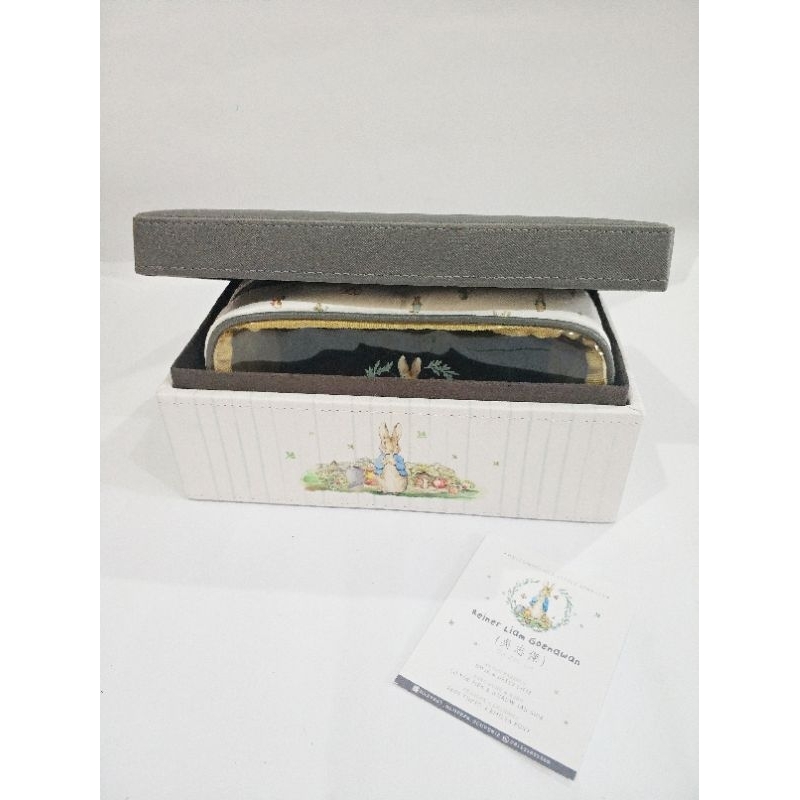 Jual SOUVENIR HAMPERS BOX TISSUE KULIT EMBOSS BASE TRIPLEK BUKAN KARTON ...
