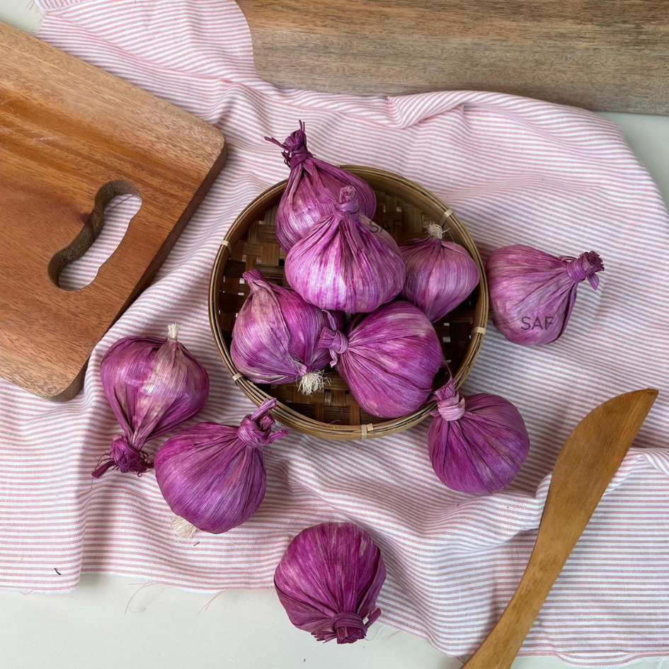 Jual SAF Bawang Merah Bawang Putih Palsu (Fake Garlic) / Buah-buahan ...
