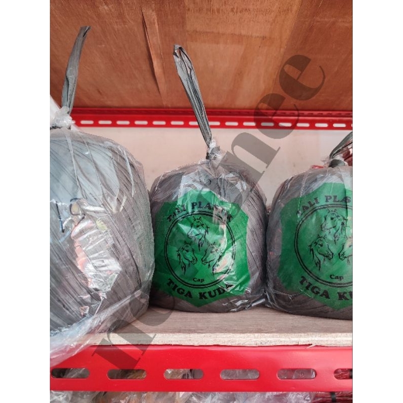 Jual Tali Rafia Murah / Tali Plastik / Tali Rafia Tebal Cap Tiga Kuda ...