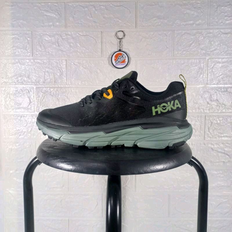 Jual HOKA ONE ONE CHALLENGER ATR 6 TRAIL RUNNING SHOES BLACK ARMY