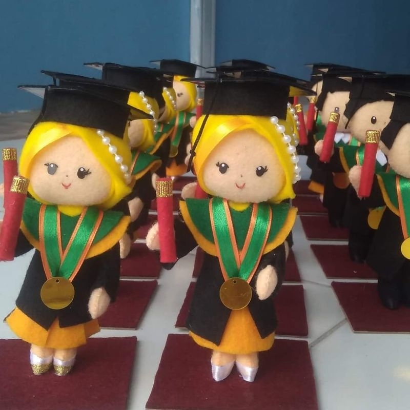 Jual BONEKA PROFESI - BONEKA WISUDA - BONEKA - HADIAH WISUDA - KADO ...