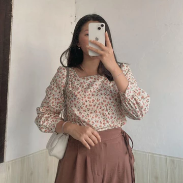 Stevani Margaritha Twist Vintage Floral Korean Blouse