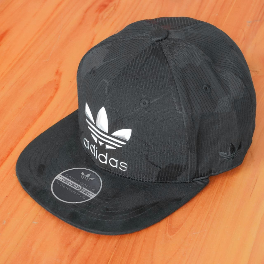 Topi snapback outlet adidas