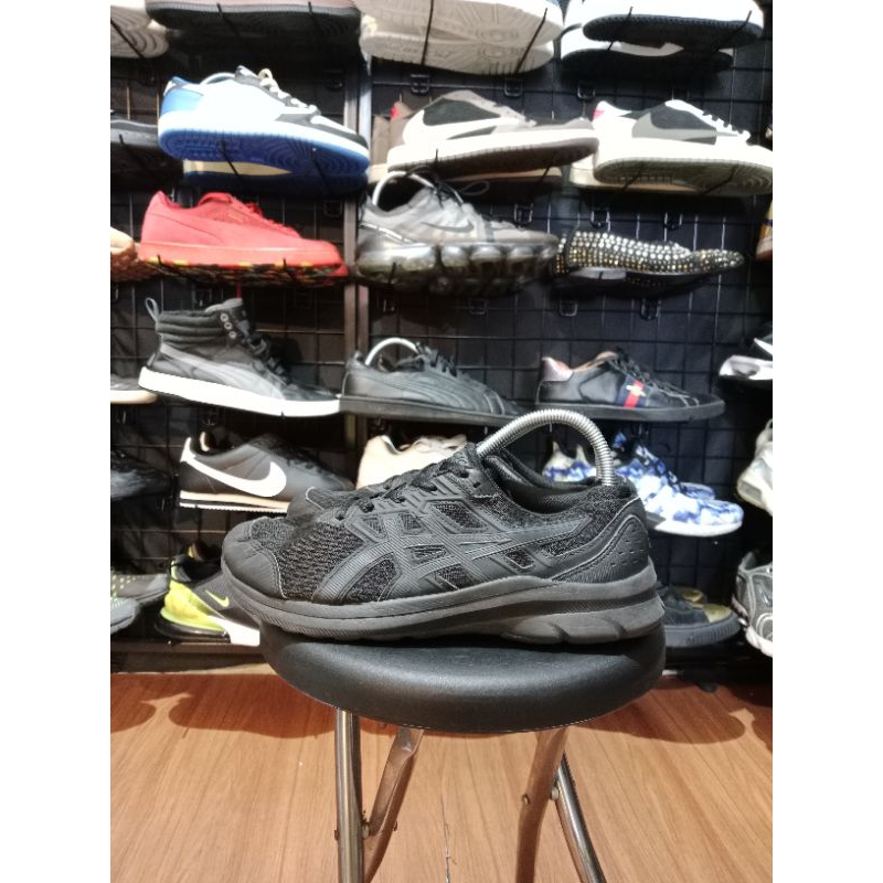 sepatu asics full black