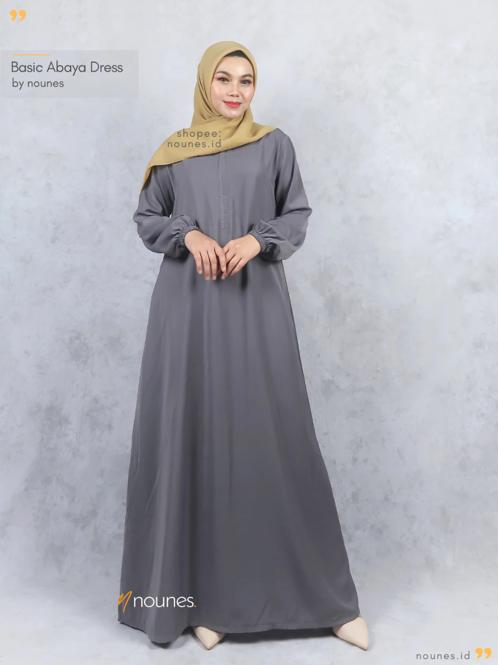 Nounes Basic Abaya tampilan keseluruhan