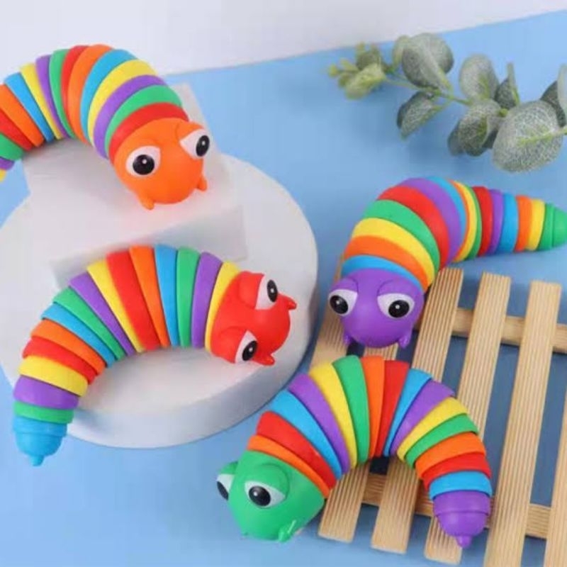 Slither IO Jumbo 24 Inch Bendy Plush, Rainbow