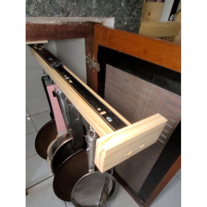 Jual Rel Gantungan Panci Tarik Pan Rail Dapur Bp Js Shopee Indonesia