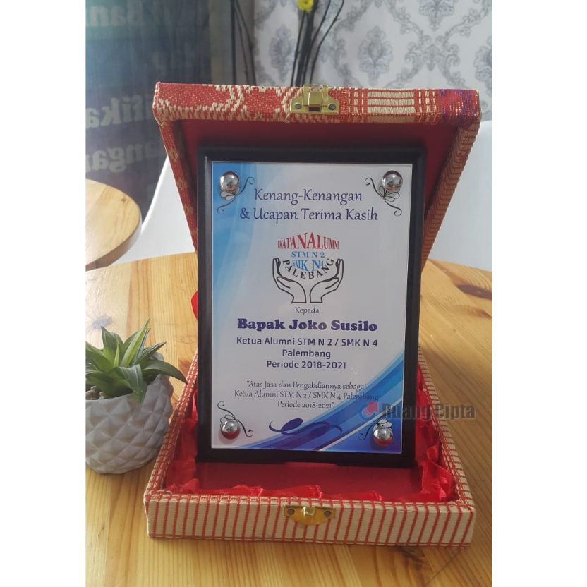 Jual Plakat Kayu Include Box Plakat Custom Plakat Kayu Custom Souvenir