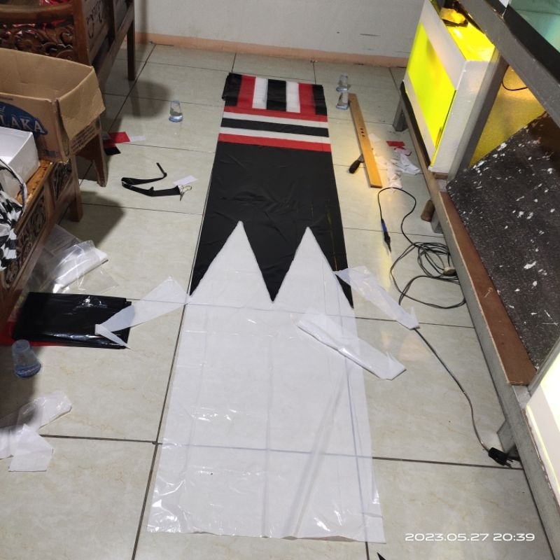 Produk yanyan kite | Shopee Indonesia
