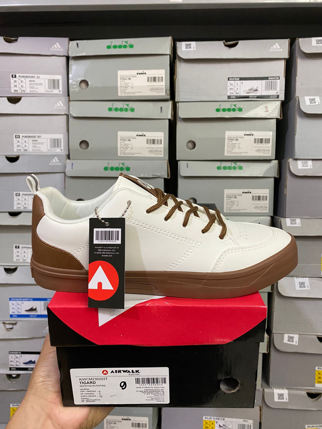 Jual Airwalk Tigard White/Tan Men's Shoes Original Shopee Indonesia