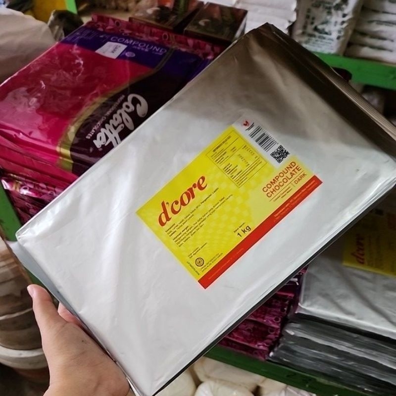 Jual compound chocolate d'core dark 1kg | Shopee Indonesia
