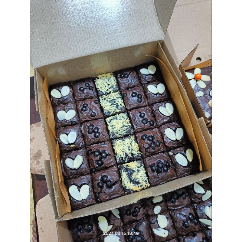 Jual Basic Fudgy Brownies (brownies panggang) Shopee Indonesia