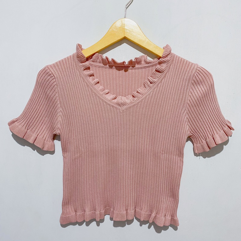 Jual NEW Dusty pink ruffle knit BKK | Shopee Indonesia