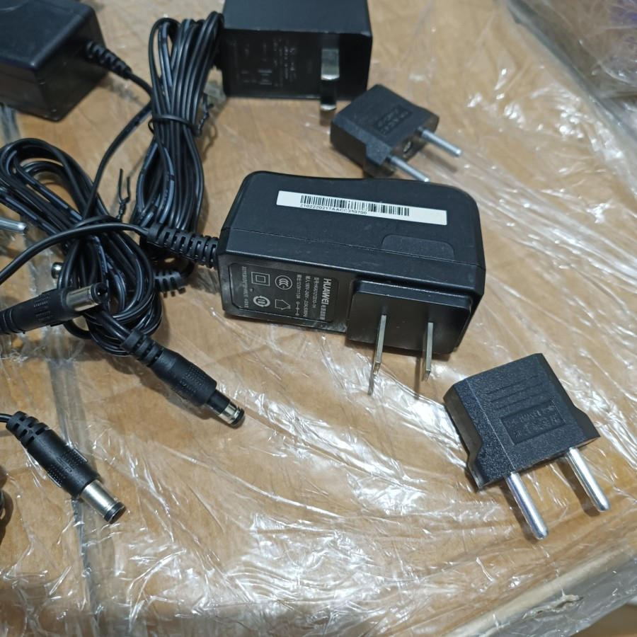 Jual ADAPTOR ROUTER/STB 12V 1A | Shopee Indonesia