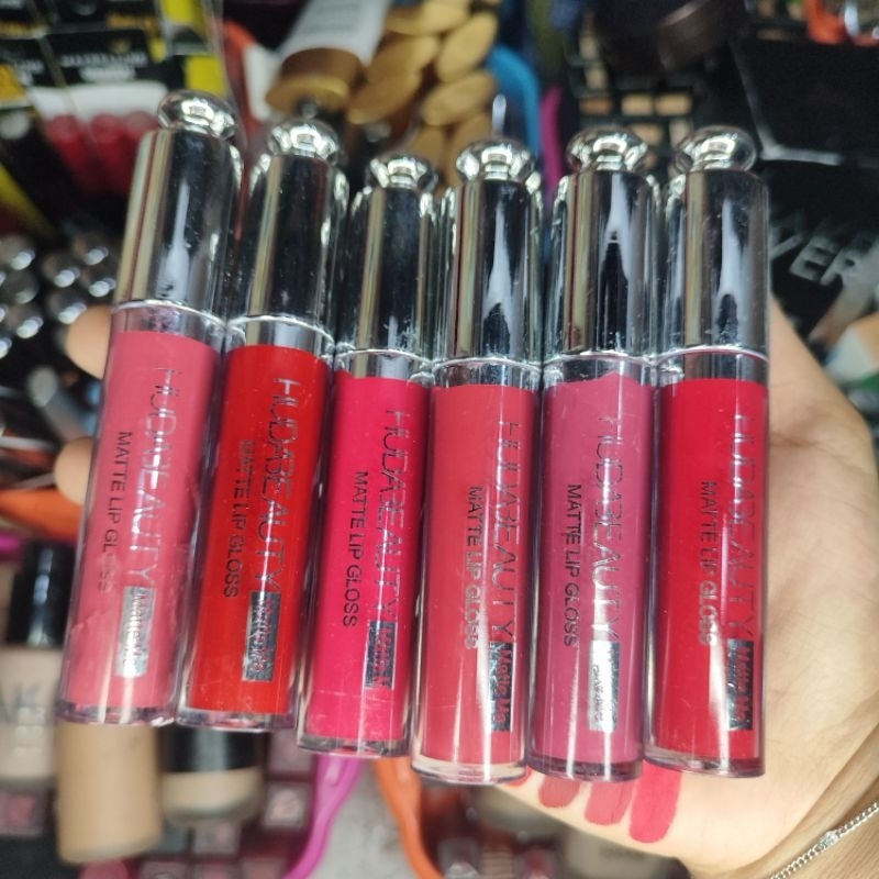 Jual HUDA BEAUTY matte me matte lip gloss Shopee Indonesia