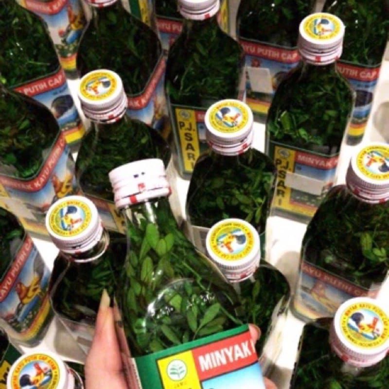 Jual MINYAK KAYU PUTIH RENDAMAN DAUN CAO CAO /INGGU 150ML | Shopee ...