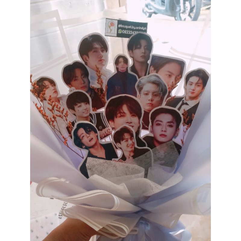 Jual Buket Foto IDOL KPOP Polaroid (10 foto) | Shopee Indonesia