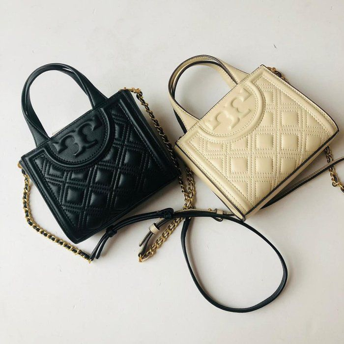 Jual Tory Burch Kira Chevron Powder Coated Small Convertible Shoulder Bag  Black di Seller voila.id - Koran Lama Selatan, Kota Jakarta Selatan