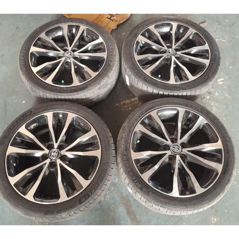 Ban 215/45 R17 pada Toyota Avanza Veloz: Upgrade Performa atau Kompromi?