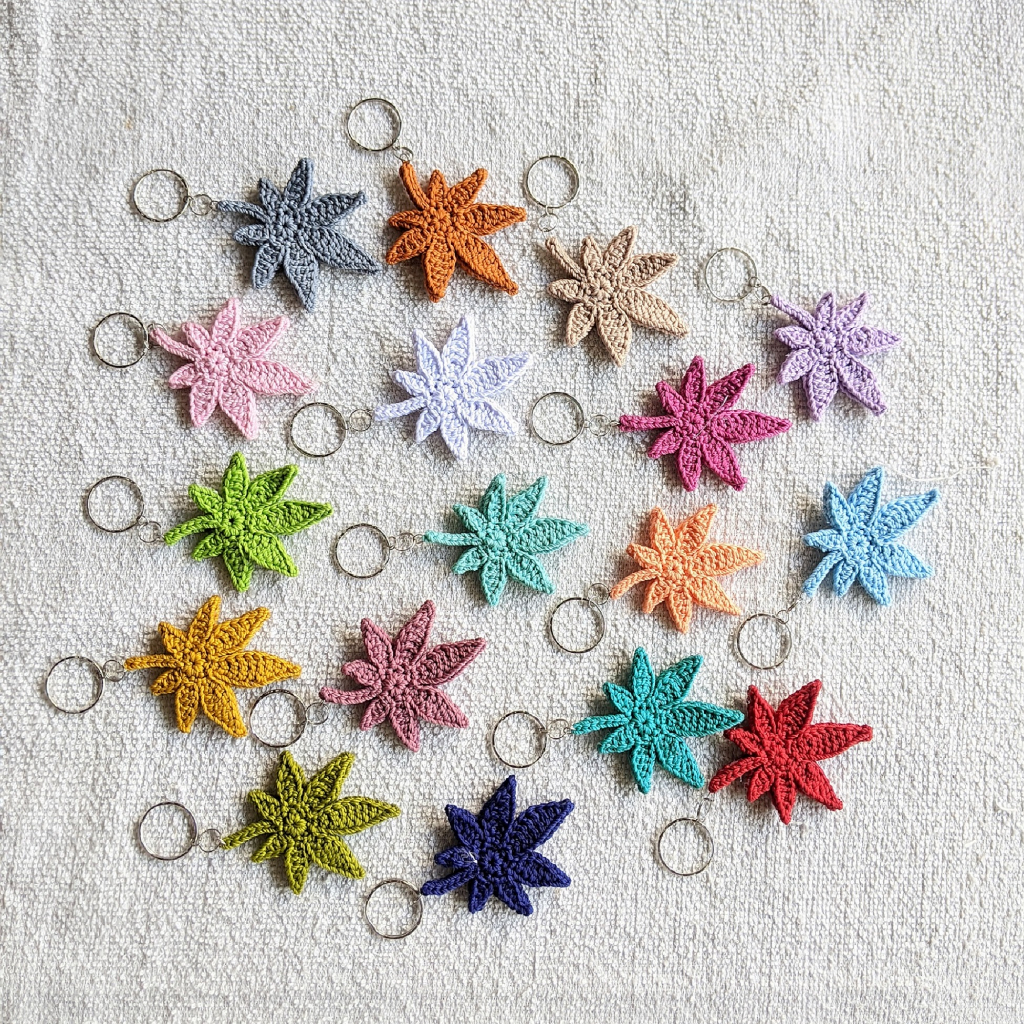 Jual Keychain Macrame Rajut Gantungan KUnci Macrame Rajut Rainbow ...