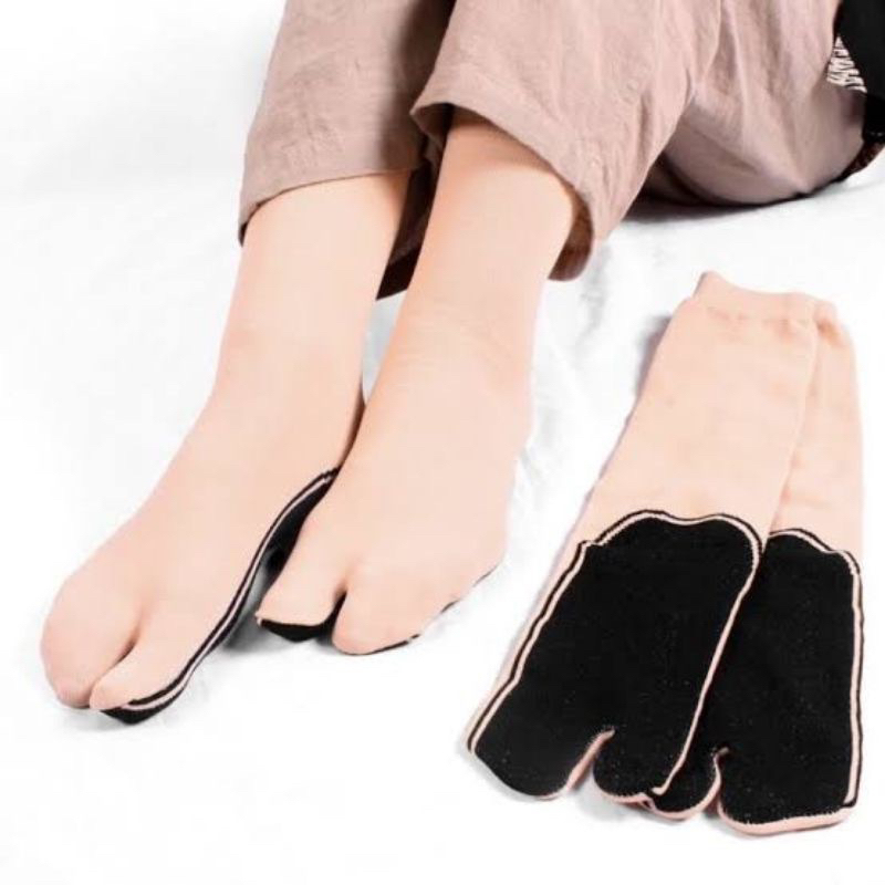 Kaos Kaki Jempol Muslimah Coklat Telapak Hitam