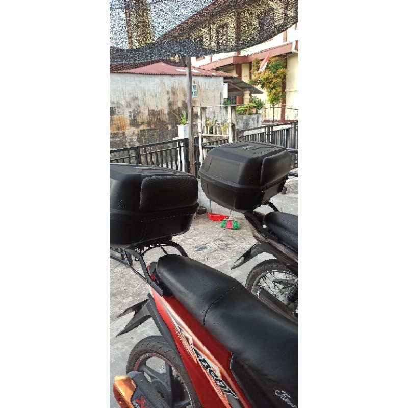 Jual backrest givi e43 / busa givi e43 (busa box) | Shopee Indonesia