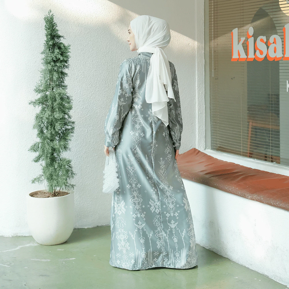 Gamis kondangan SHIRINZEIN Haerumi tampilan keseluruhan