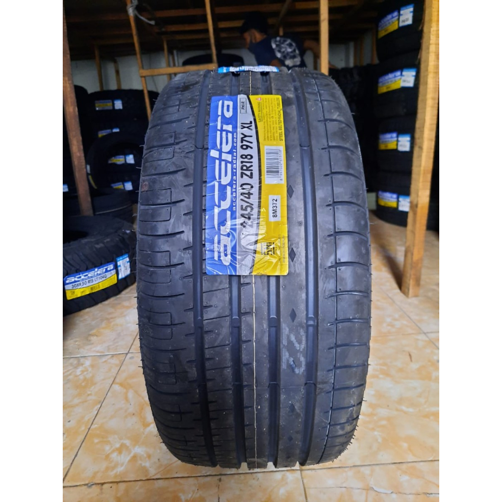 Jual Ban Mobil Innova Zenix Ukuran 245/45 R18 Merk ACCELERA PHI Ring 18 ...