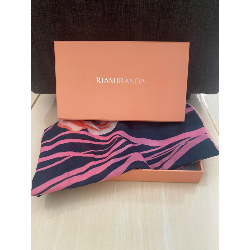 Jual RIA MIRANDA PRELOVED (BACA DESKRIPSI PRODUK) | Shopee Indonesia
