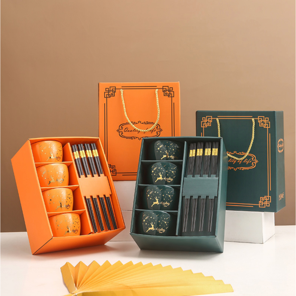 Set Mangkok Porselen Keramik dengan Sumpit Kayu Include Box Souvenir Hampers Classic Japanese Style