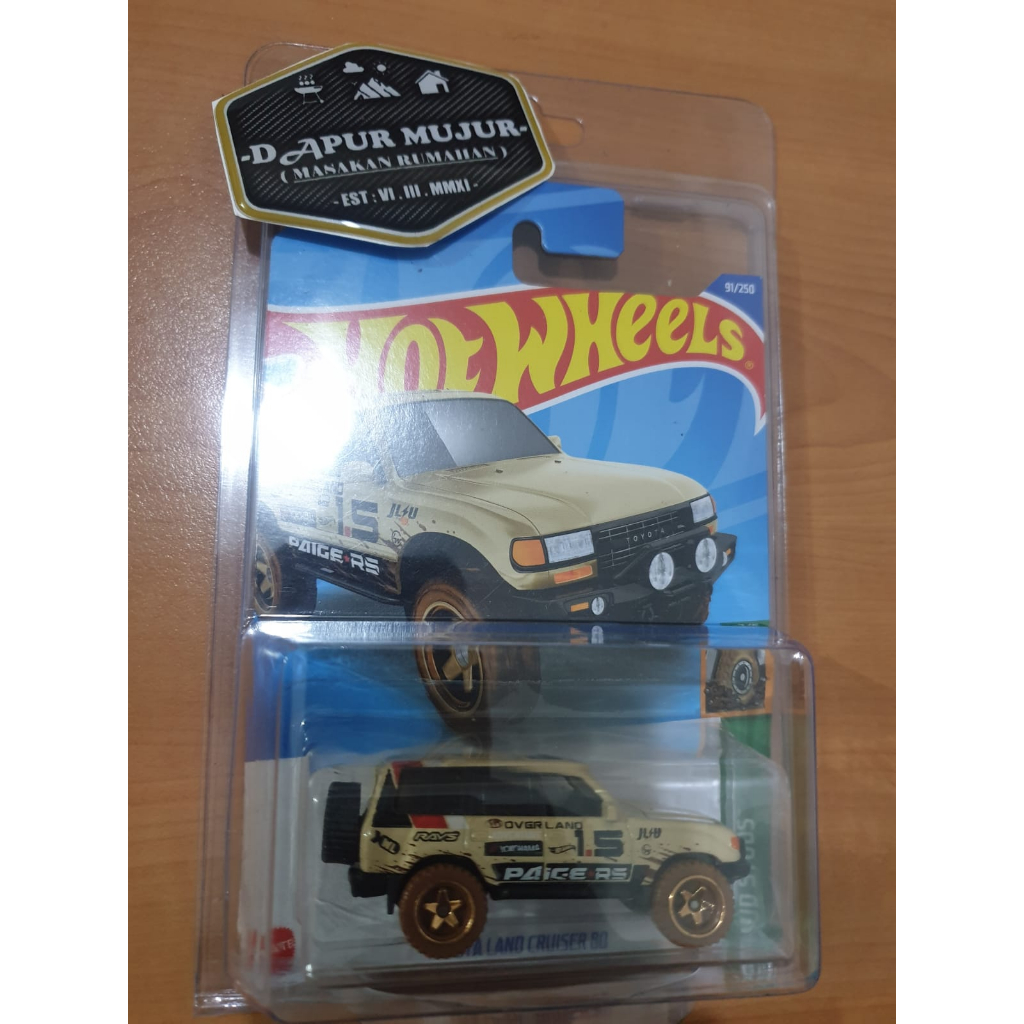 Hot Wheels Toyota Land Cruiser 80 Mud Stunds 2/5 – Friki Monkey, Scala 1:64, Short Card 2022 Con Protezione Blister