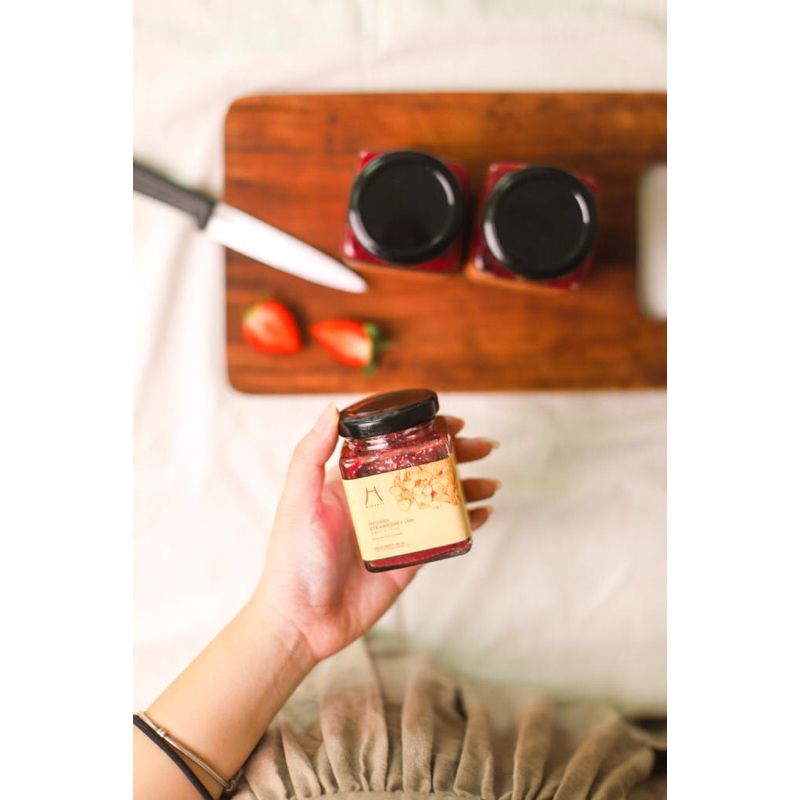 Jual Hyoshii Premium Japanese Strawberry Jam 100ml | Shopee Indonesia