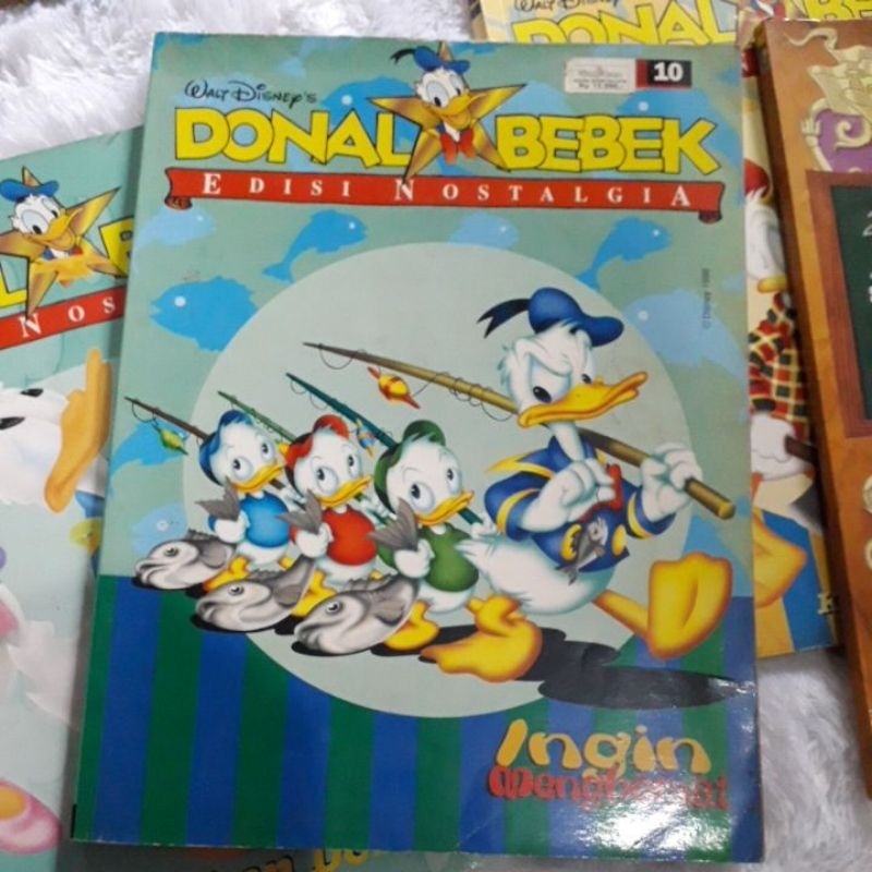 Jual Donal Bebek Nostalgia - Komik Lebar (Walt Disney) | Shopee Indonesia