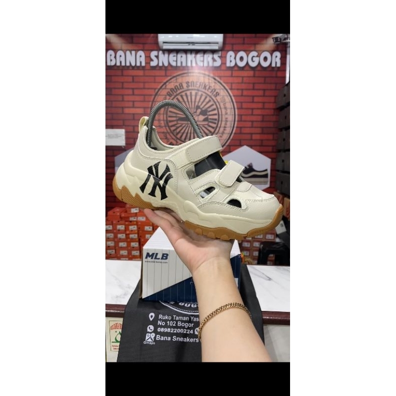 Jual Sepatu Sneakers Wanita Dewasa MLB CHUNKY High New York Yankees di  Seller Sneakers99.id - Gunung, Kota Jakarta Selatan