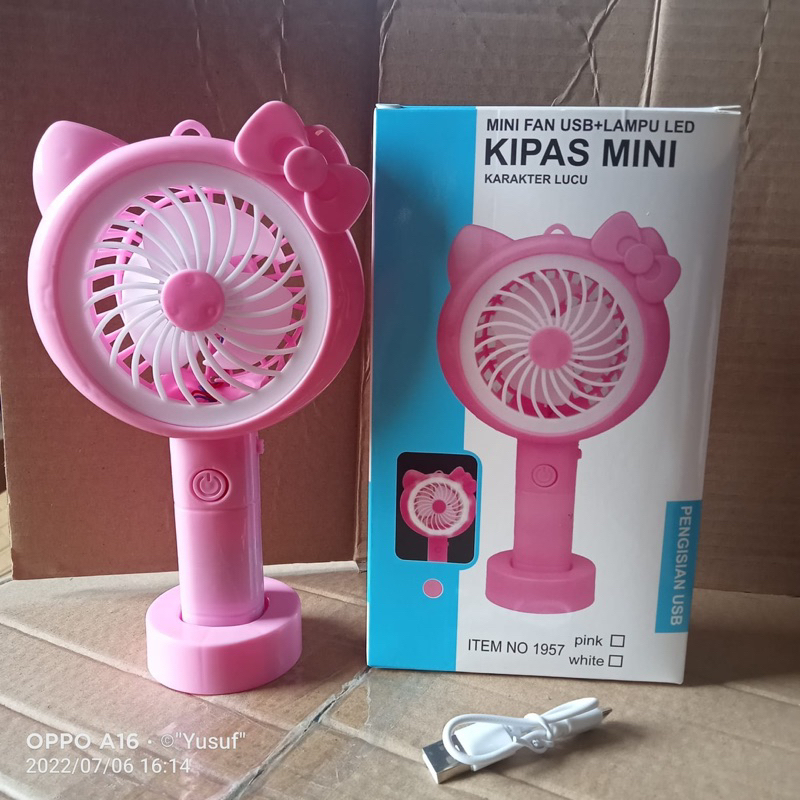 Jual Kipas Mini + LED / Kipas Tangan Karakter | Shopee Indonesia