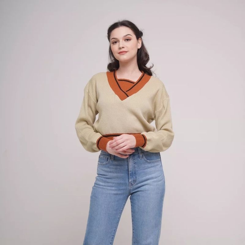 Jual Luna Sweater Crop Top Knit Rajut / Atasan Rajut Wanita Crop Korean ...