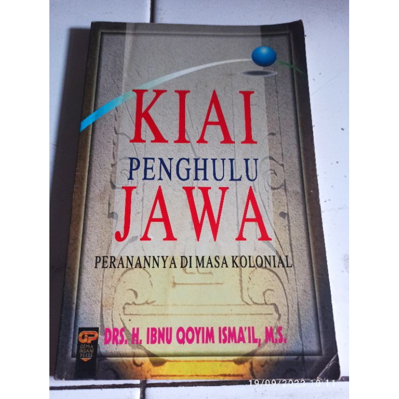 Buku tentang Kiai Penghulu Jawa