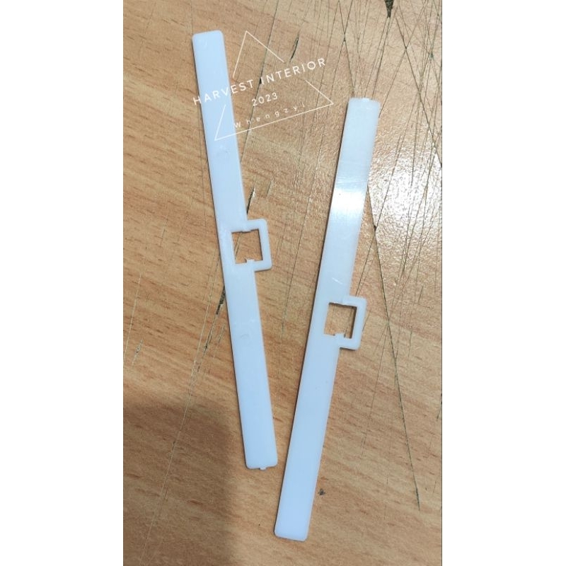Jual SLAT HOLDER / PENGGANTUNG ATAS KAIN VERTICAL BLIND Shopee Indonesia