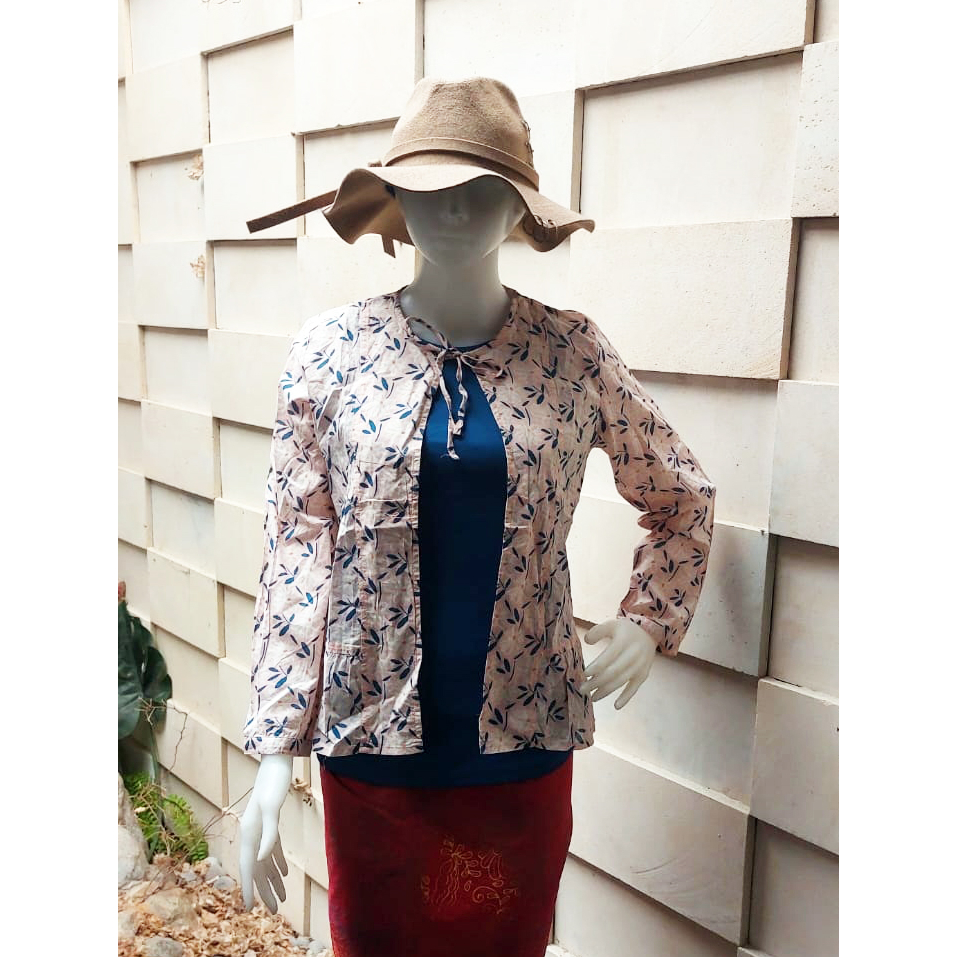 Dust Blouse Kaniungan