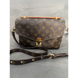 Jual Tas Louis Vuitton Original Authentic Second Preloved LV Branded Bag,  Fesyen Wanita, Tas & Dompet di Carousell