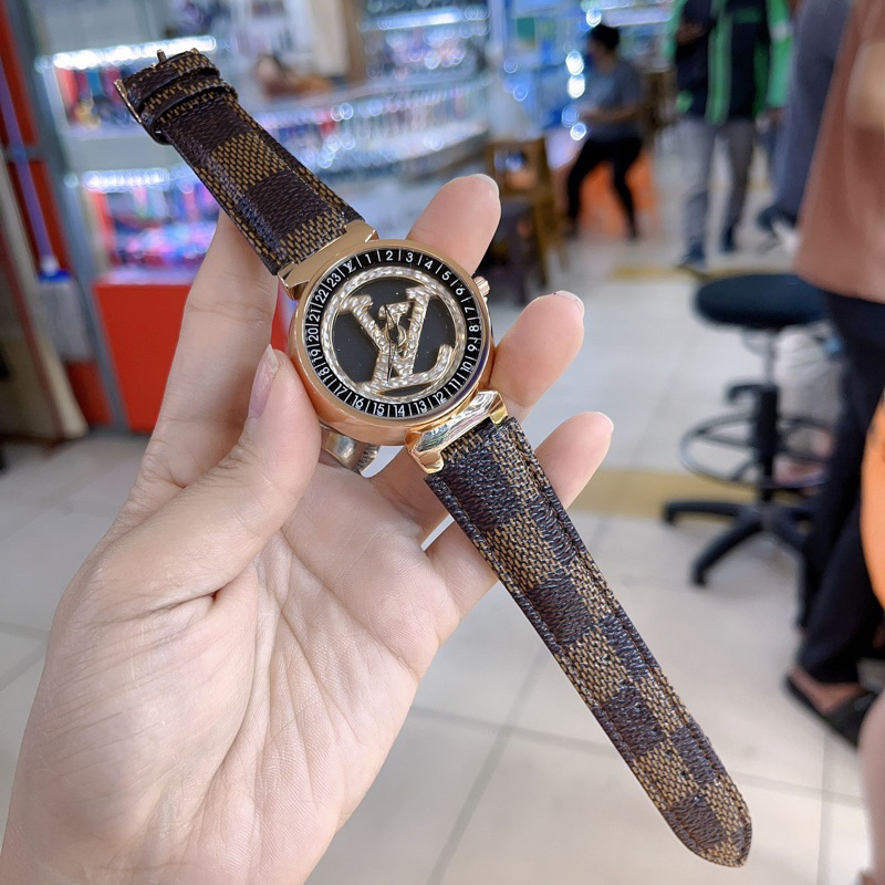 Jual ( BISA COD ) Jam Tangan Wanita LV LOUIS VUITTON PLAT DALAM BISA